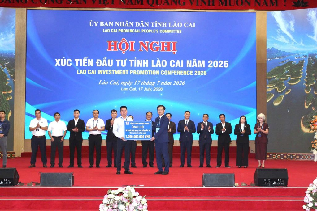 Ông Bùi Lê Cao Kế - Phó Tổng giám đốc Tổng công ty Viglacera – CTCP tài trợ công tác tổ chức Hội nghị Xúc tiến đầu tư tỉnh Lào Cai năm 2026.